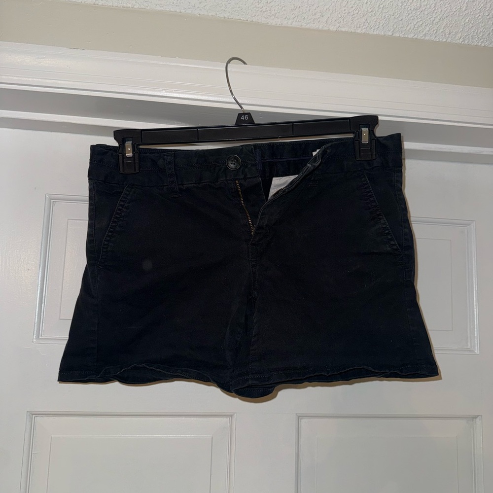 American eagle black shorts